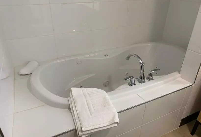 ホテル Comfort Suites Cheyenne