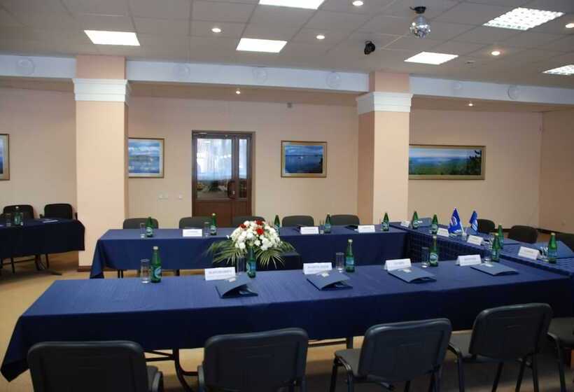 בית מלון כפרי Golden Beach