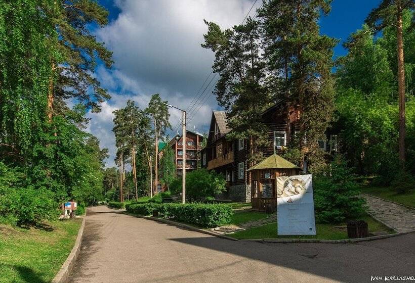 בית מלון כפרי Golden Beach