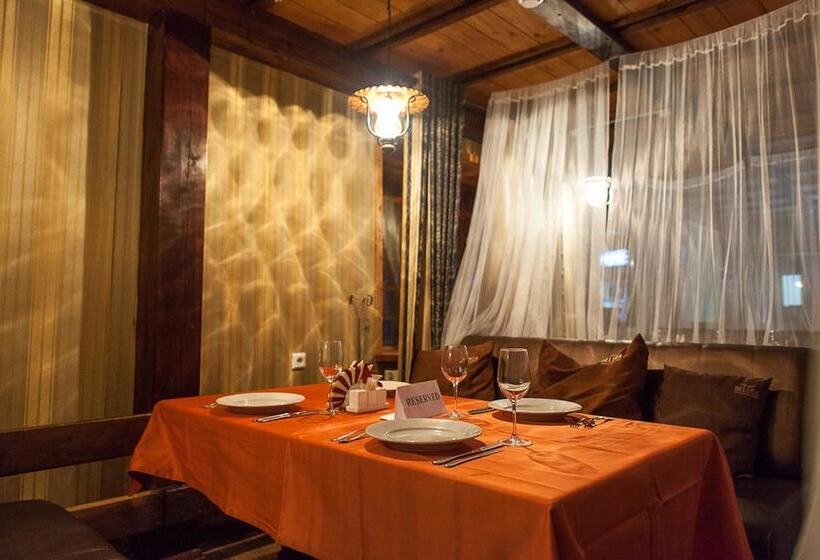 בית מלון כפרי Golden Beach