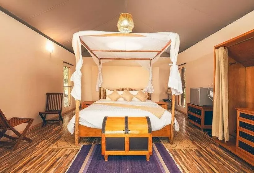 هتل Mara Kimana Camp