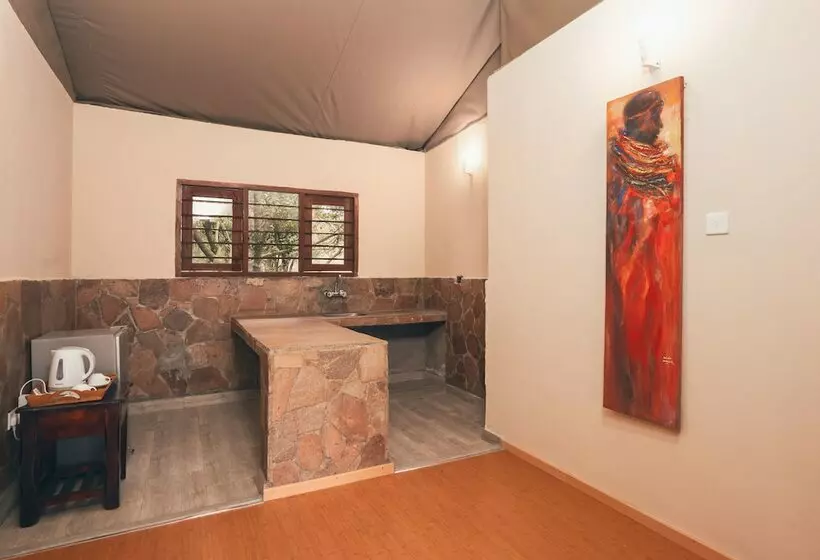 هتل Mara Kimana Camp