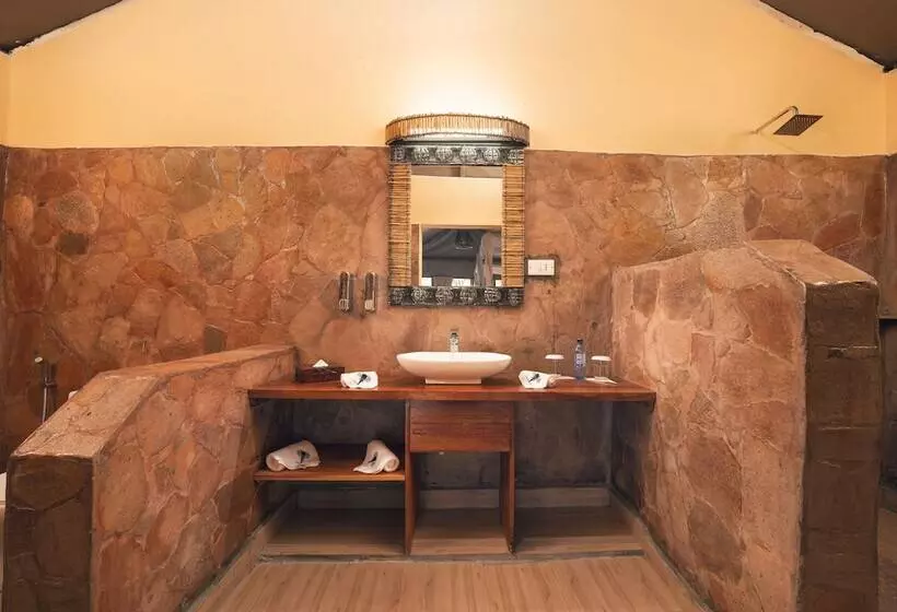 هتل Mara Kimana Camp