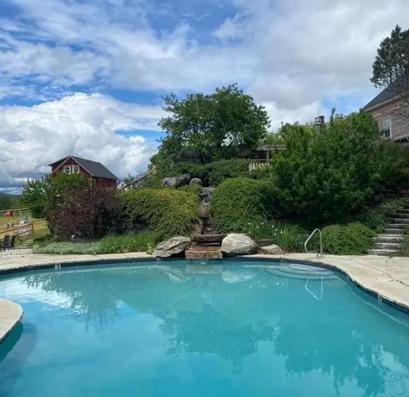 Hotelli The Wildflower Inn