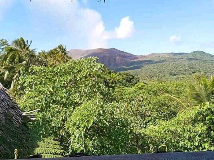 پانسیون Yasur View Bungalows