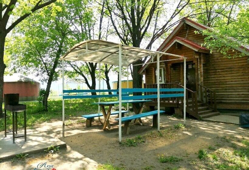 אתר נופש Alye Parusa