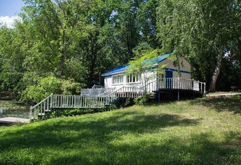 אתר נופש Alye Parusa