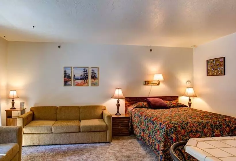 Yosemite Spring Studio B104