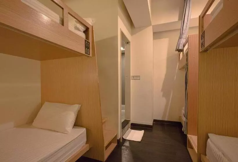 Fun Inn Taipei Hostel