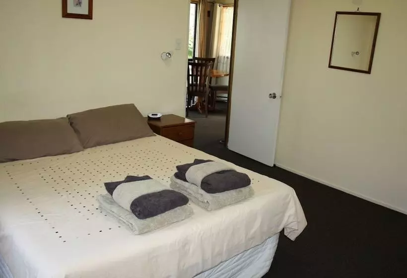 Anson Bay Lodge