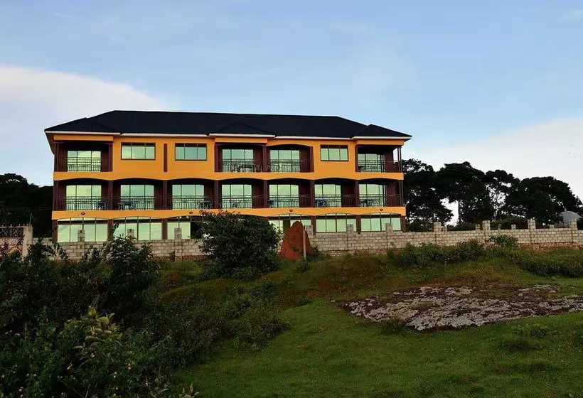 Hotel 4 Penguins