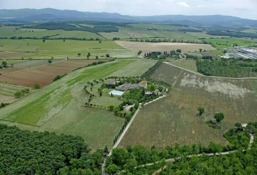 ホテル Fattoria Agriturismo Nerbona