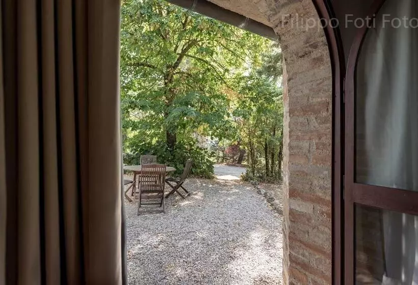 ホテル Fattoria Agriturismo Nerbona