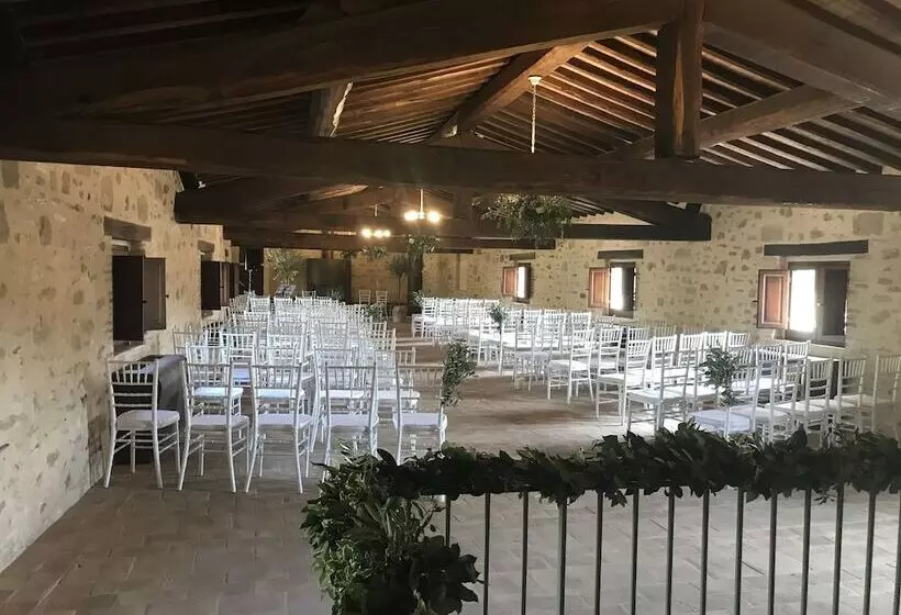 هتل Borgo Colognola   Dimora Storica