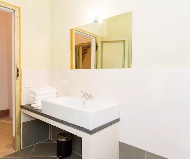 هتل Borgo Colognola   Dimora Storica