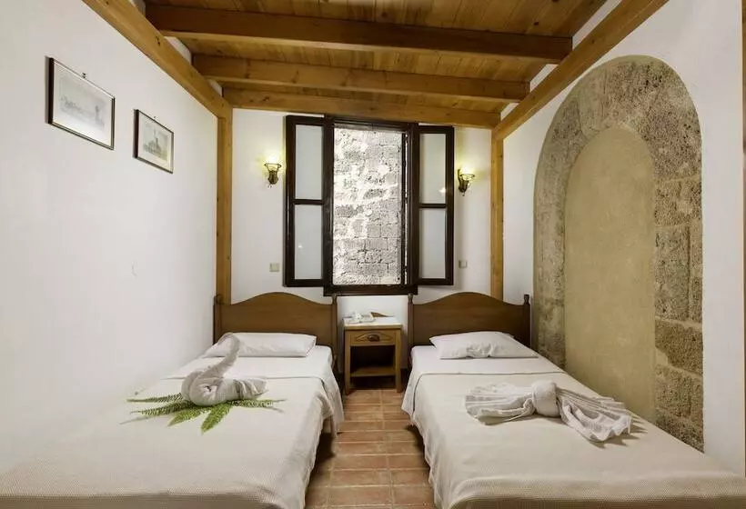 酒店 Camelot Traditional & Classic