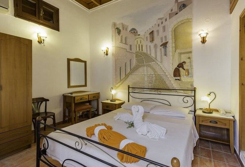 فندق Camelot Traditional & Classic