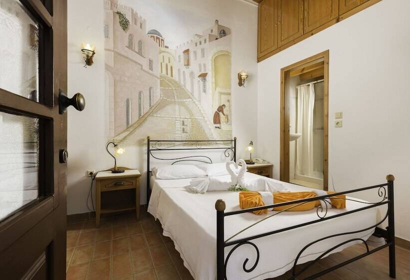 فندق Camelot Traditional & Classic