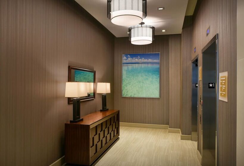 هتل Four Points By Sheraton Coral Gables