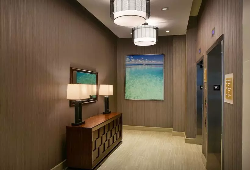 Hôtel Four Points By Sheraton Coral Gables