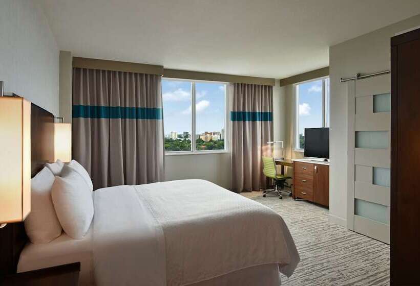 هتل Four Points By Sheraton Coral Gables