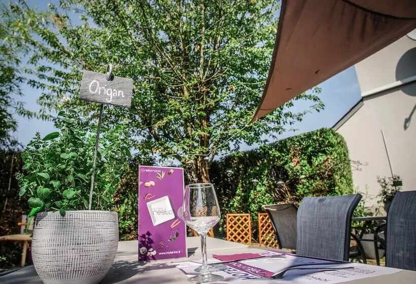 Отель Inn Design Resto Novo Chartres