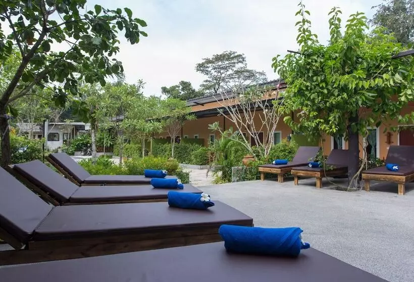 בית מלון כפרי Khaolak Suthawan Resort   Sha Plus