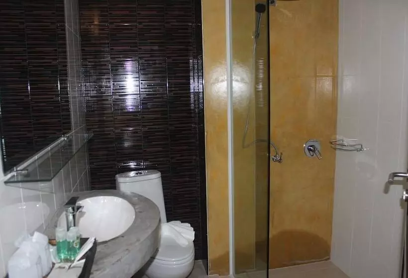 בית מלון כפרי Khaolak Suthawan Resort   Sha Plus