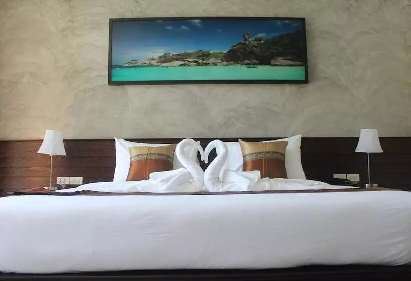 בית מלון כפרי Khaolak Suthawan Resort   Sha Plus