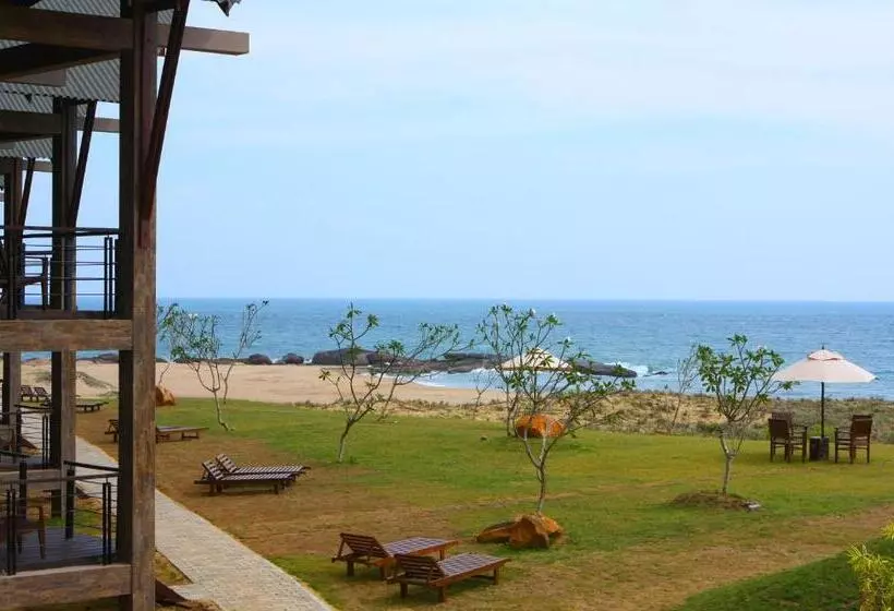 فندق Laya Safari Resorts & Spa