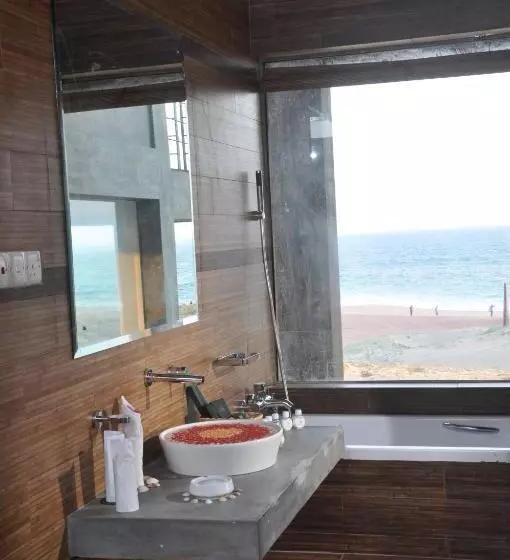 فندق Laya Safari Resorts & Spa