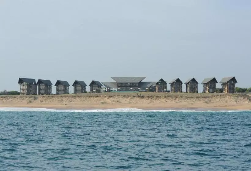 فندق Laya Safari Resorts & Spa