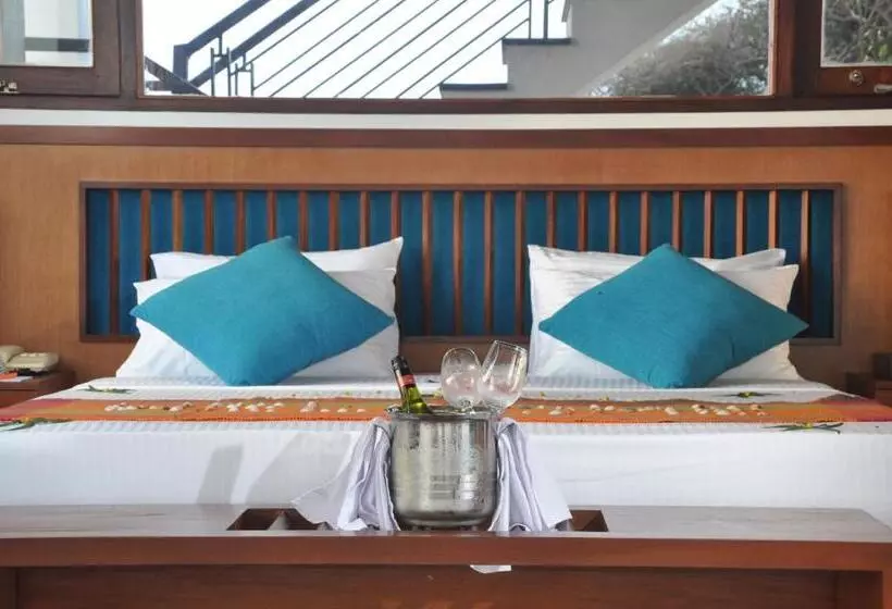 فندق Laya Safari Resorts & Spa