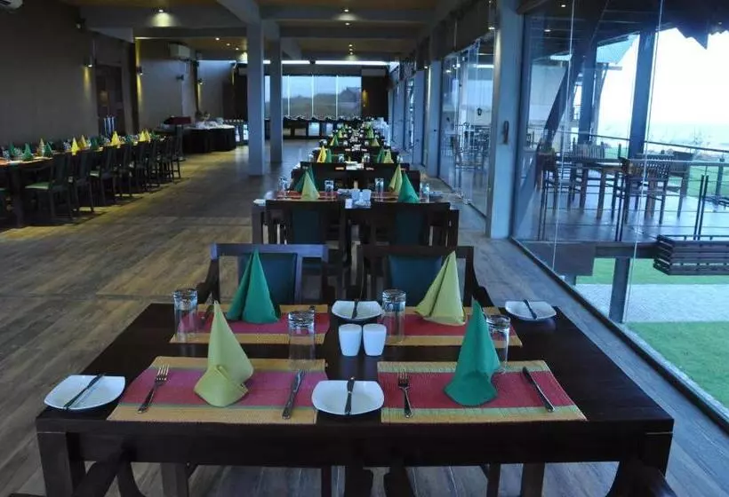 فندق Laya Safari Resorts & Spa