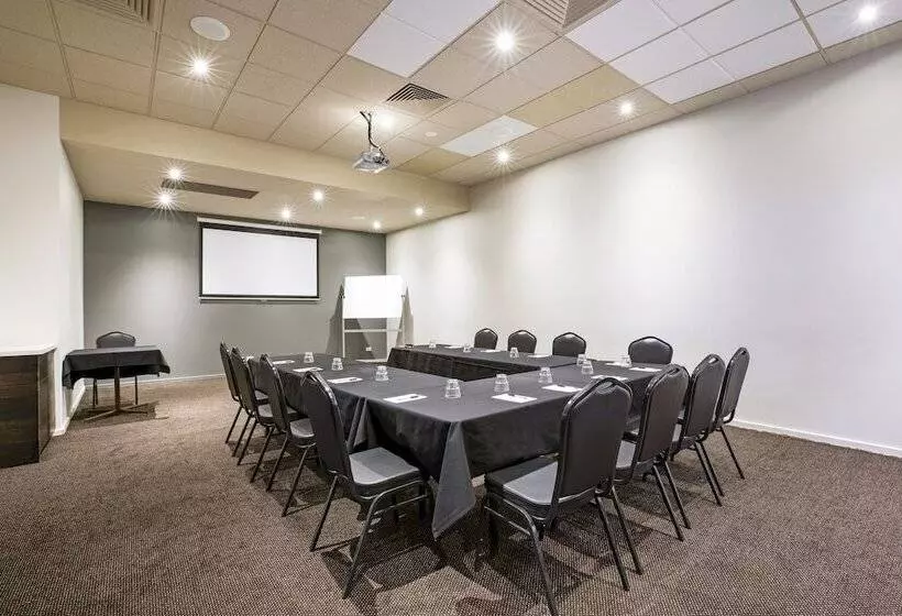 酒店 Nightcap At Shoppingtown