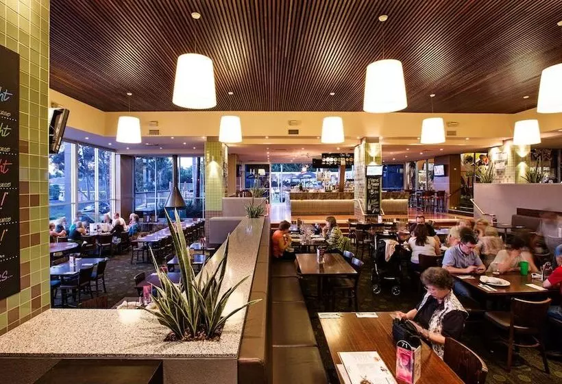 酒店 Nightcap At Shoppingtown