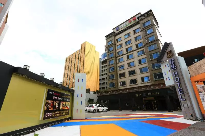 בית מלון כפרי Carlton