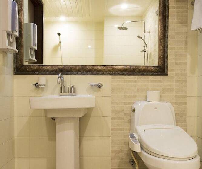 בית מלון כפרי Carlton