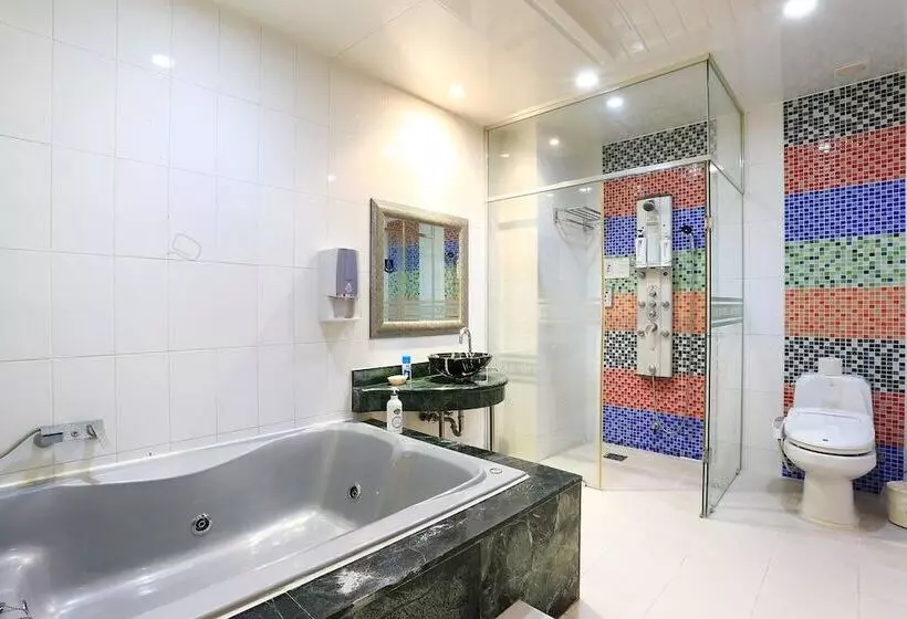 בית מלון כפרי Carlton