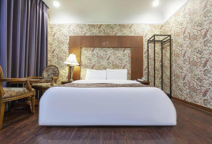 בית מלון כפרי Carlton