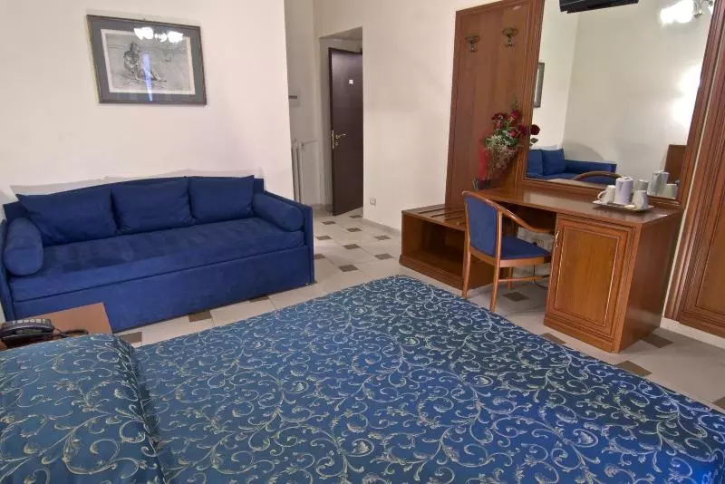 هتل Rome Sweet Rome