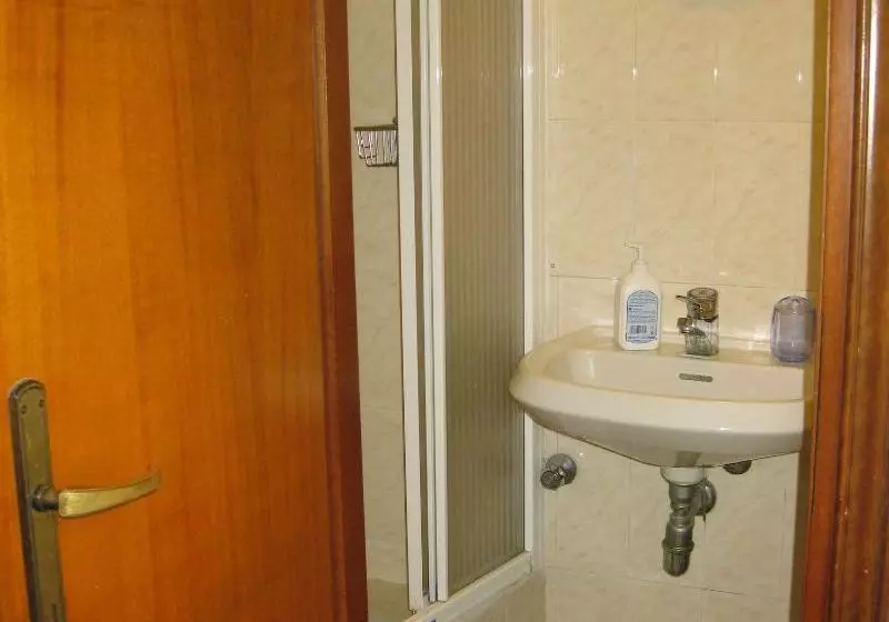 ホテル Rooms La Torre