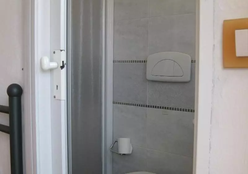 ホテル Rooms La Torre