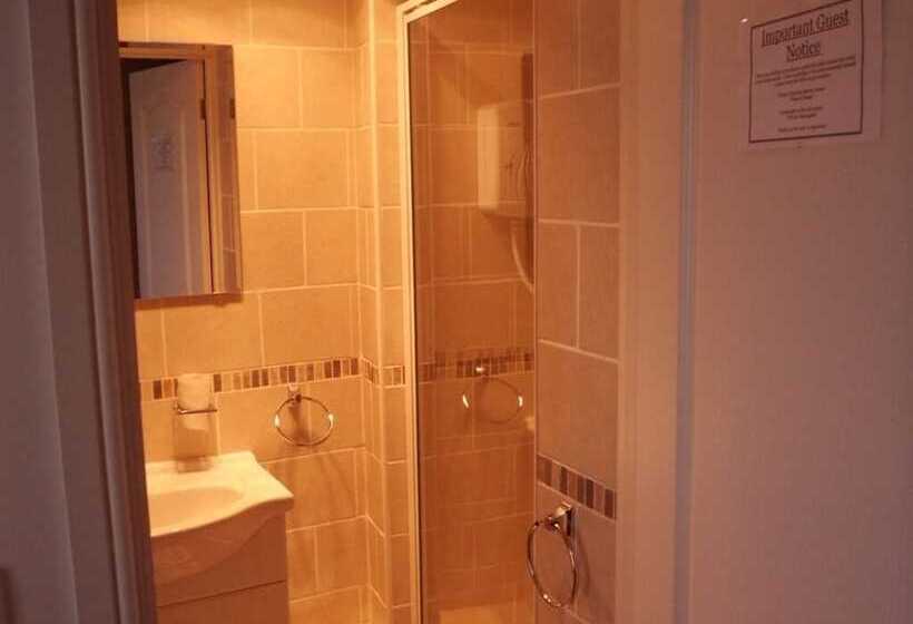 فندق The Golden Lion