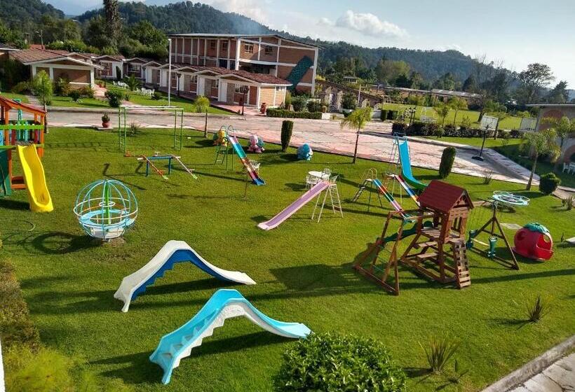 هتل Villa Monarca Inn