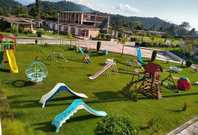 ホテル Villa Monarca Inn