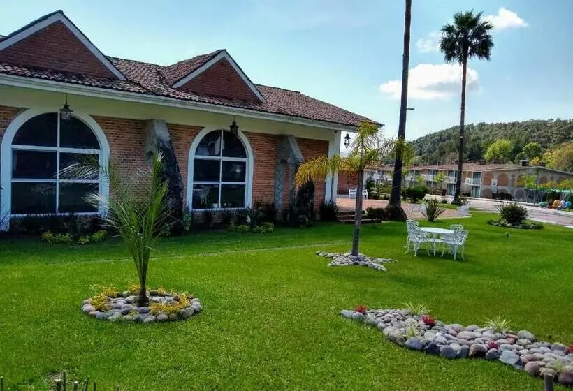 ホテル Villa Monarca Inn