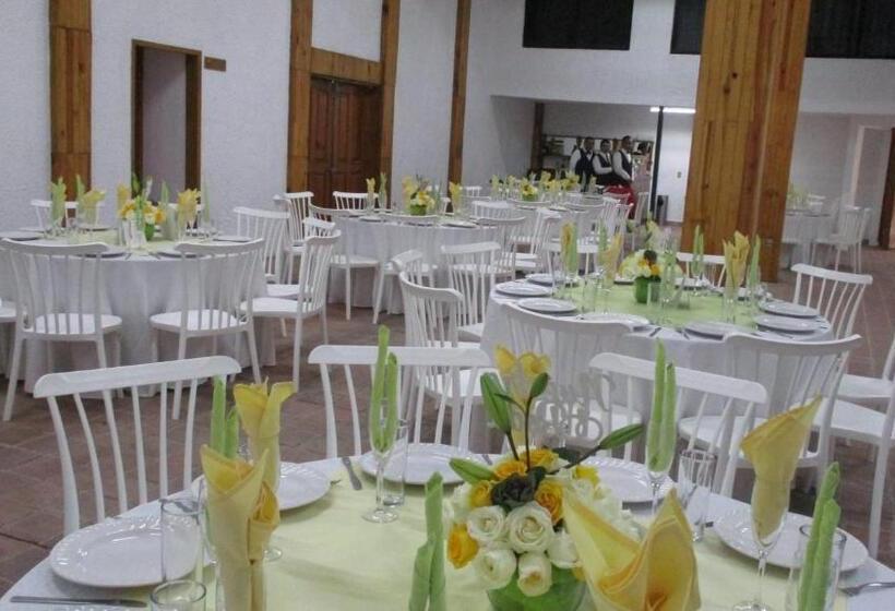 هتل Villa Monarca Inn