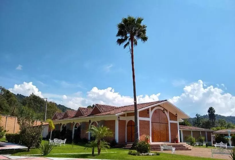 ホテル Villa Monarca Inn