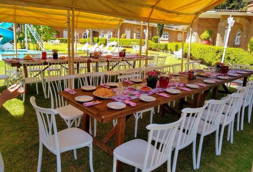 هتل Villa Monarca Inn